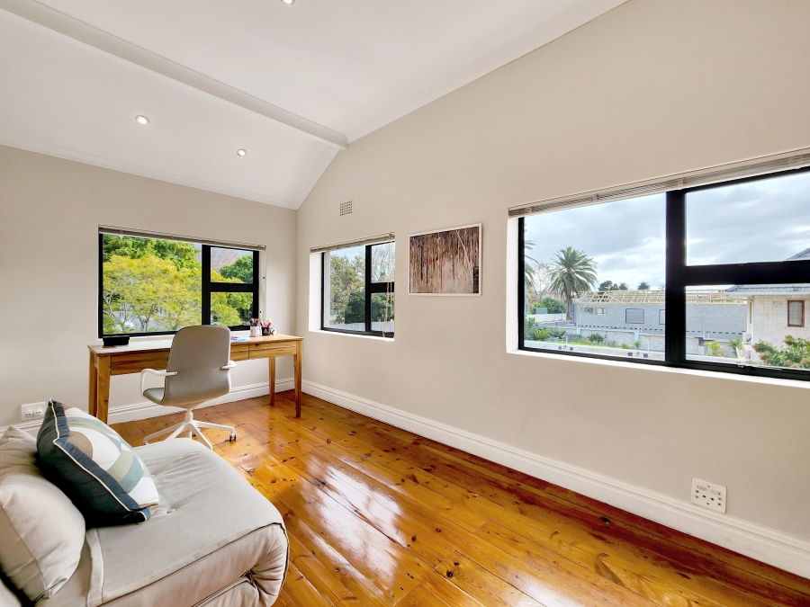 4 Bedroom Property for Sale in Rondebosch Western Cape